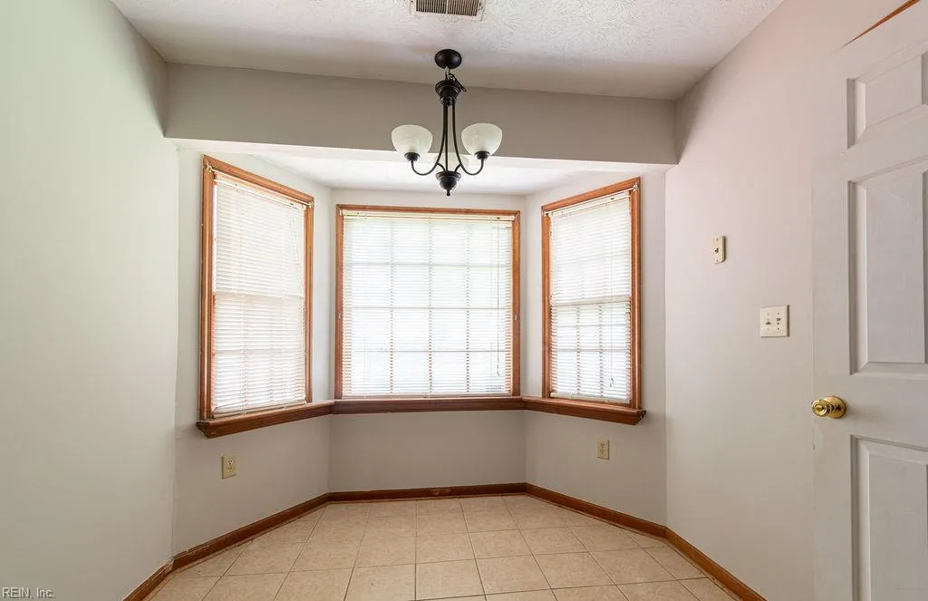 482 Wyn DR, NEWPORT NEWS VA 23608 thumb 9