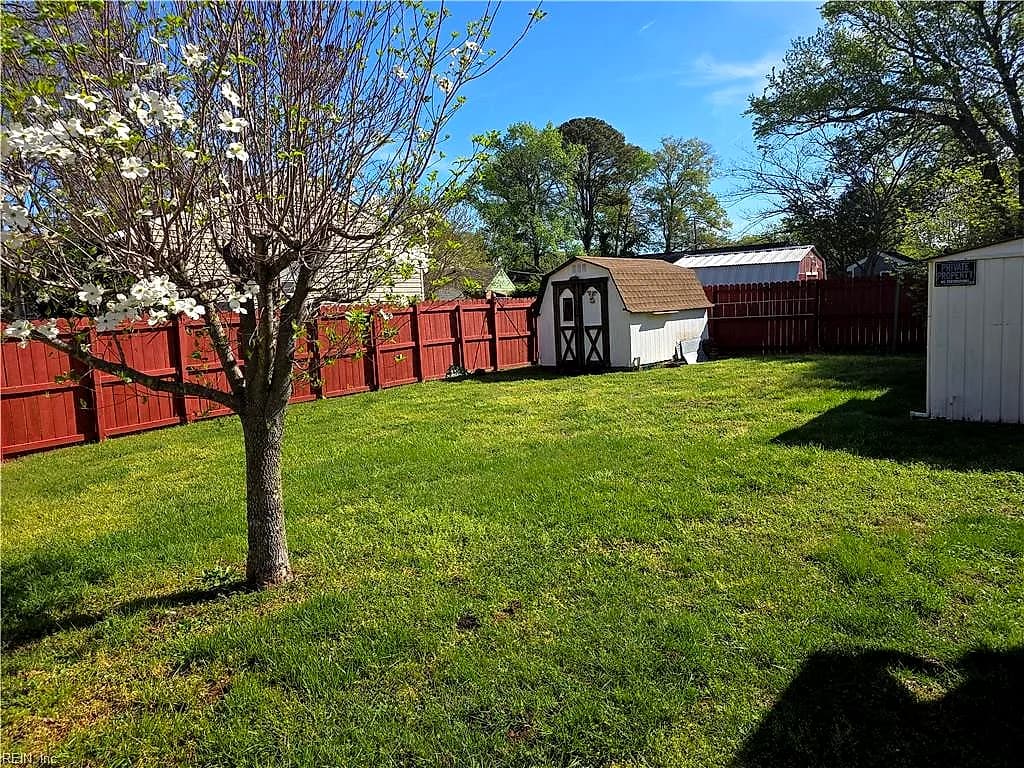 425 STOCKTON ST, HAMPTON VA 23669 thumb 10