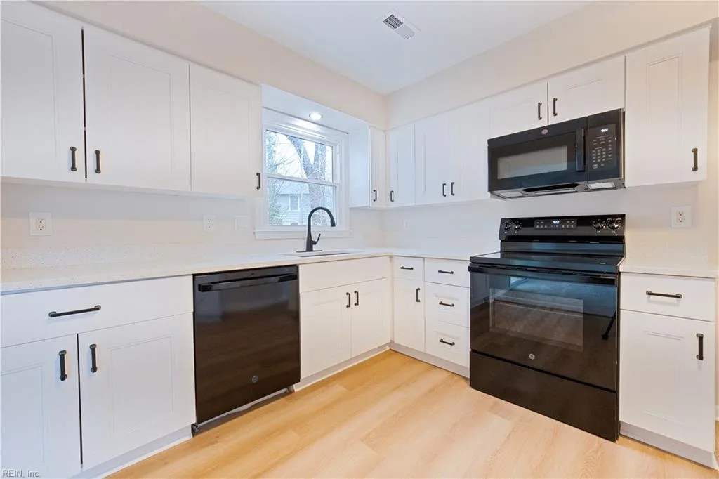 171 King Richard PL, NEWPORTNEWS VA 23602 thumb 8