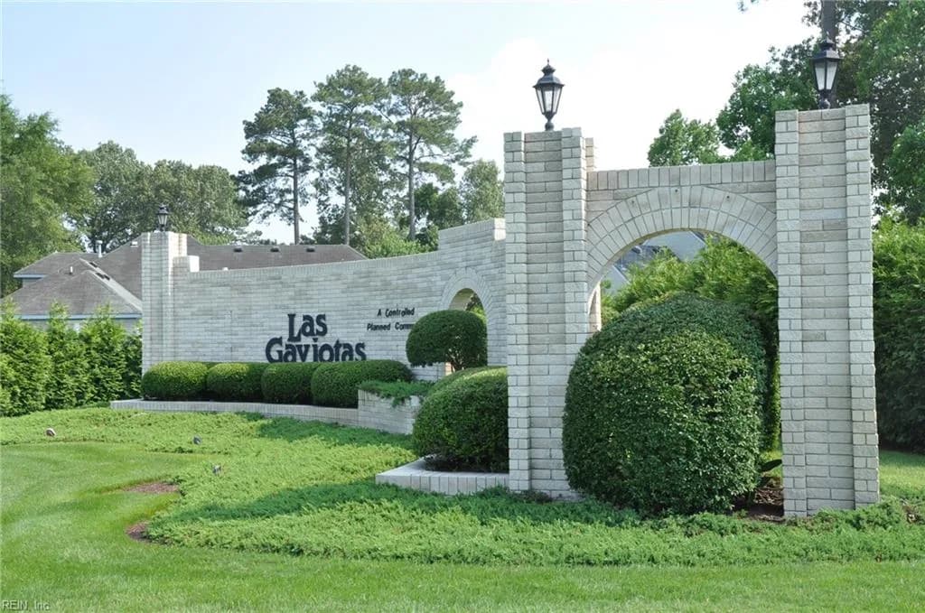 300 San Roman DR, CHESAPEAKE VA 23322 thumb 6