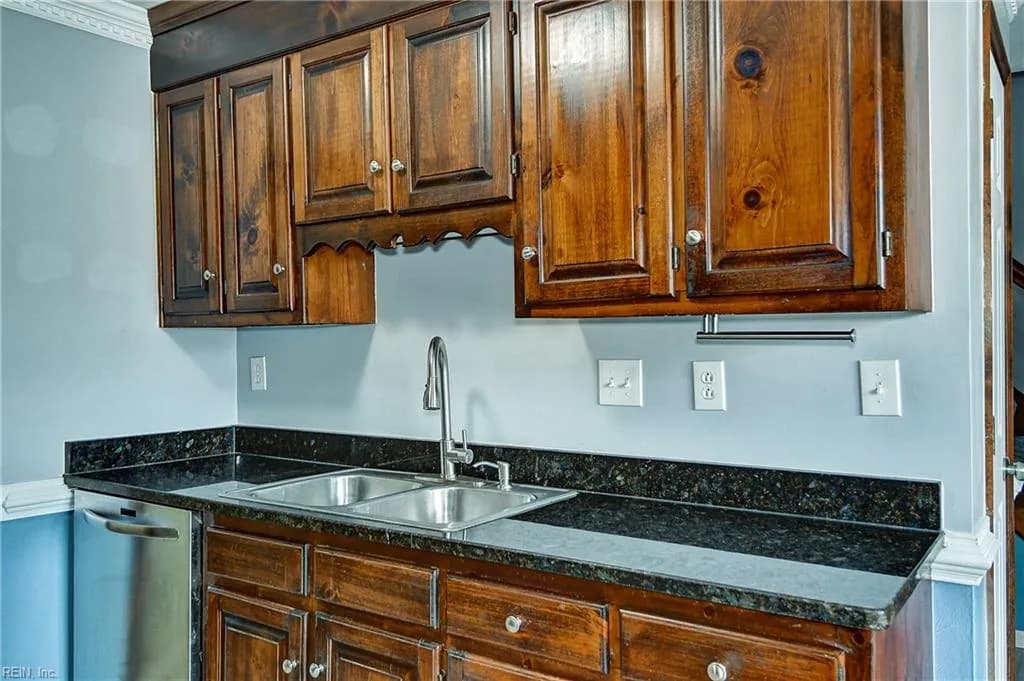 300 San Roman DR, CHESAPEAKE VA 23322 thumb 10