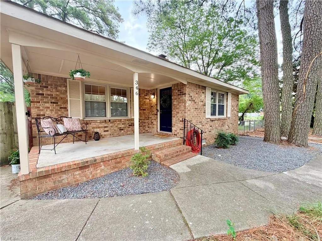 346 W McGinnis CIR, NORFOLK VA 23502 - Main photo