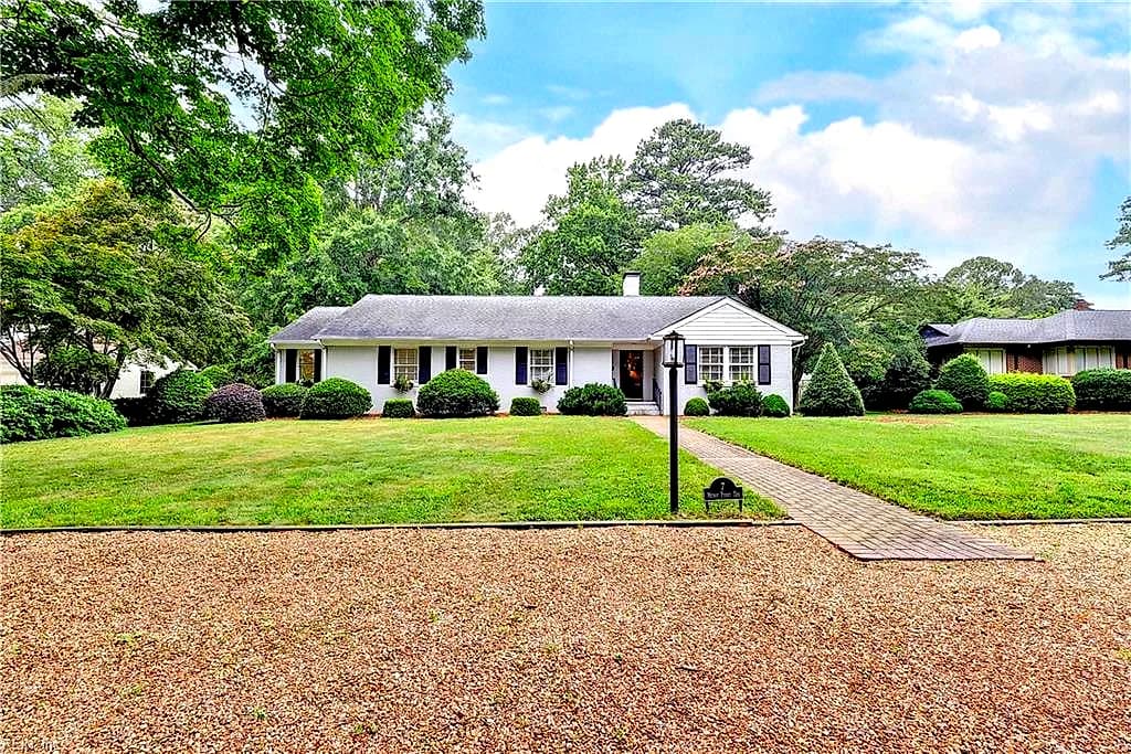 7 Merry Point TER, NEWPORT NEWS VA 23606 - Main photo