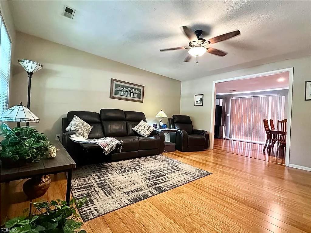 1708 Seaford RD, SEAFORD VA 23696 - Photo 3