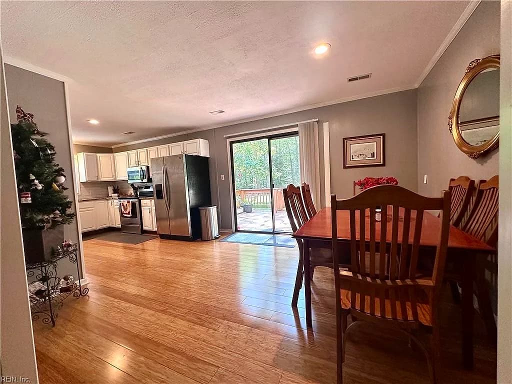 1708 Seaford RD, SEAFORD VA 23696 - Photo 5