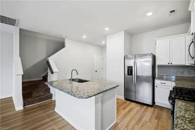 2029 Chartwell DR, NEWPORT NEWS VA 23608 thumb 12