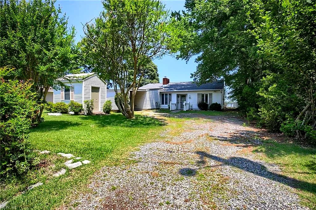 12017 Roane AVE, GLOUCESTER VA 23061 - Photo 4