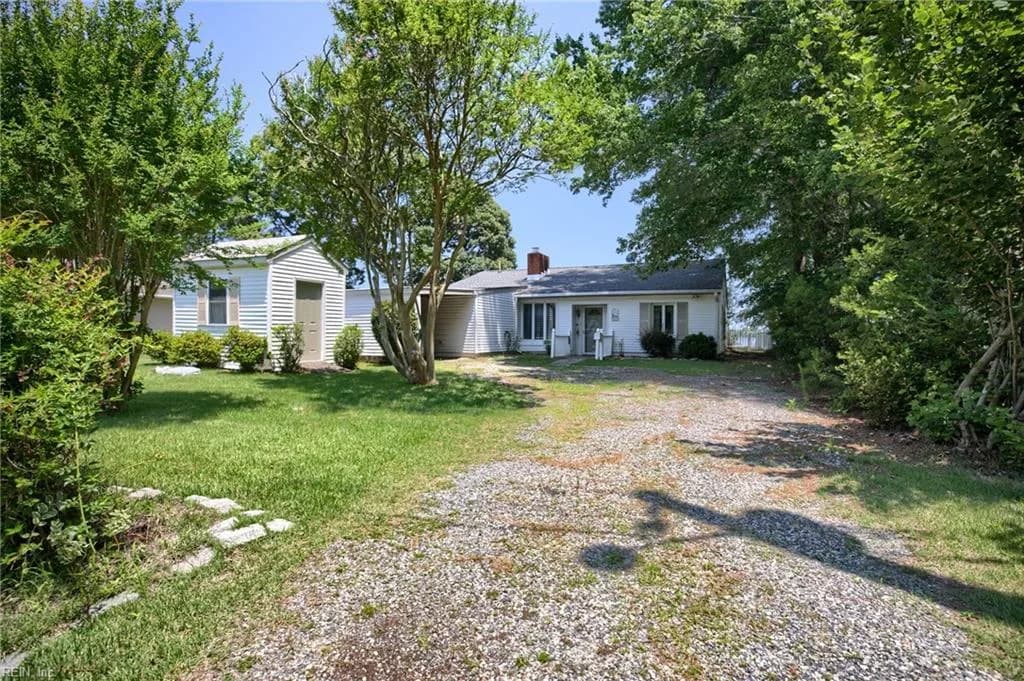 12017 Roane AVE, GLOUCESTER VA 23061 - Photo 4