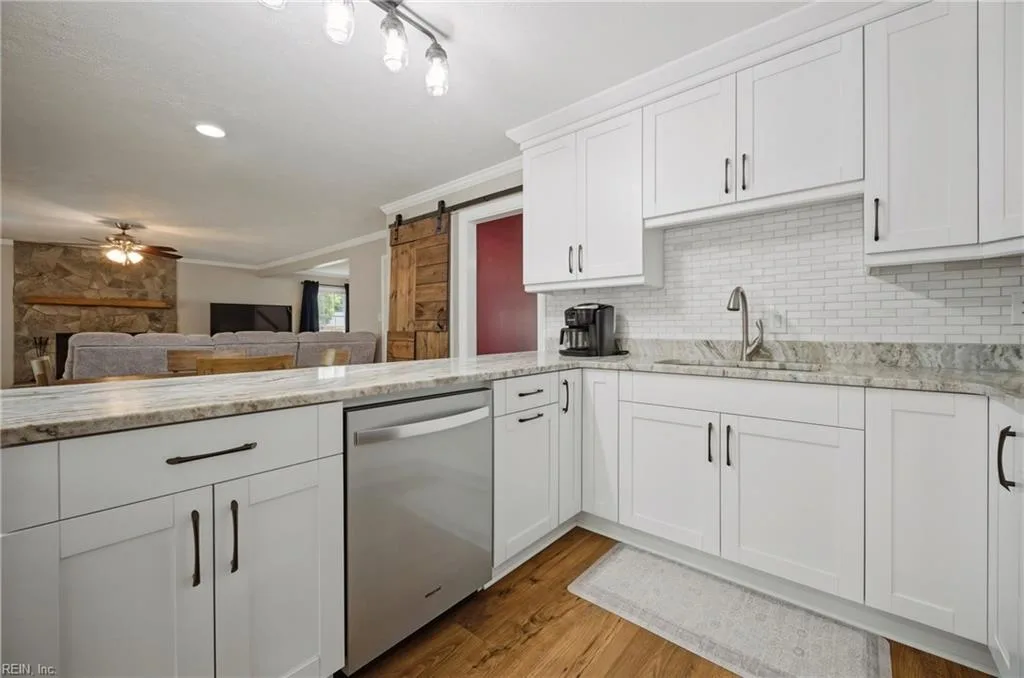 30 Hunt Wood DR, POQUOSON VA 23662 thumb 12