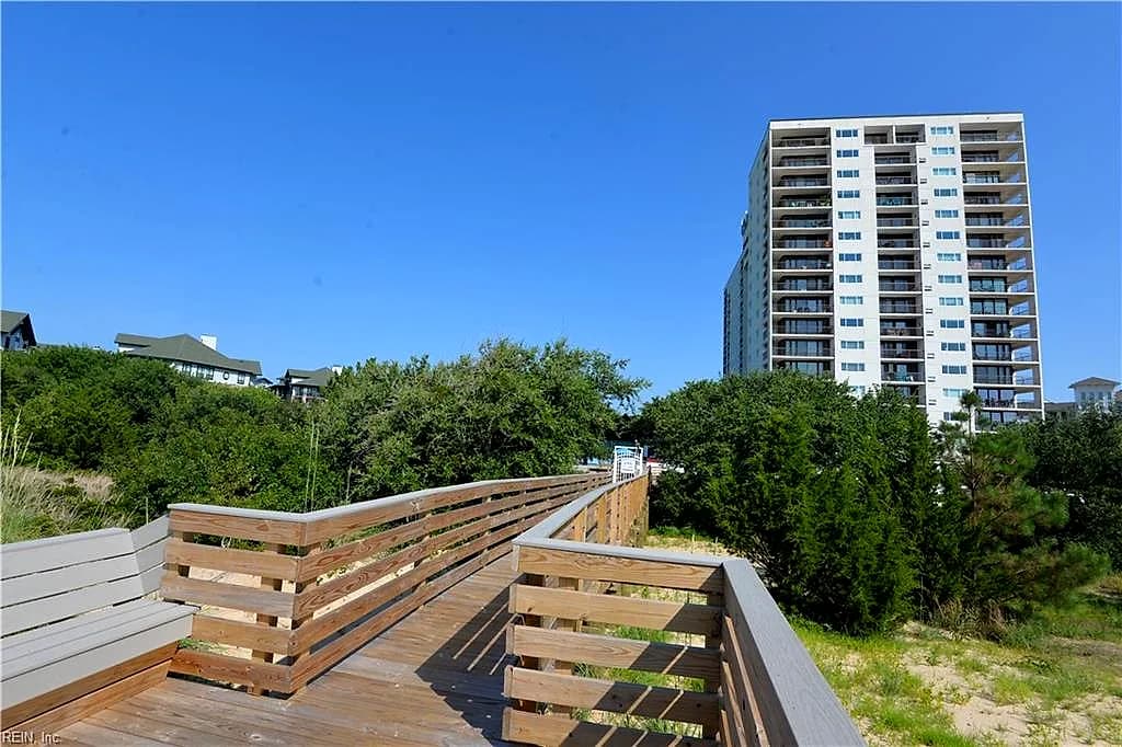 3288 Page AVE #1004, VIRGINIA BEACH VA 23451 - Main photo