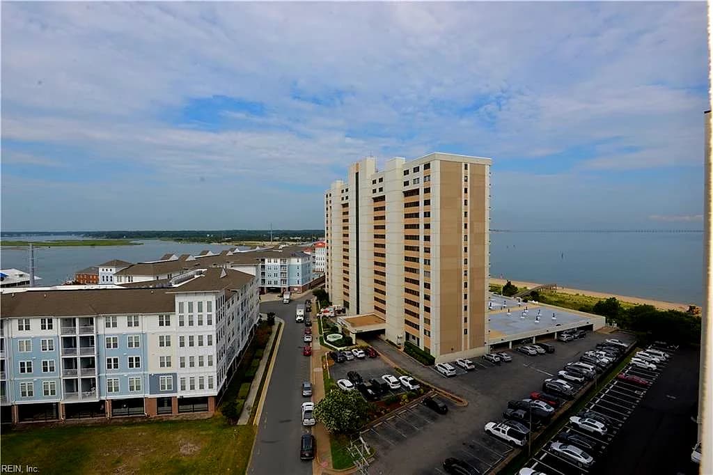 3288 Page AVE #1004, VIRGINIA BEACH VA 23451 - Photo 4