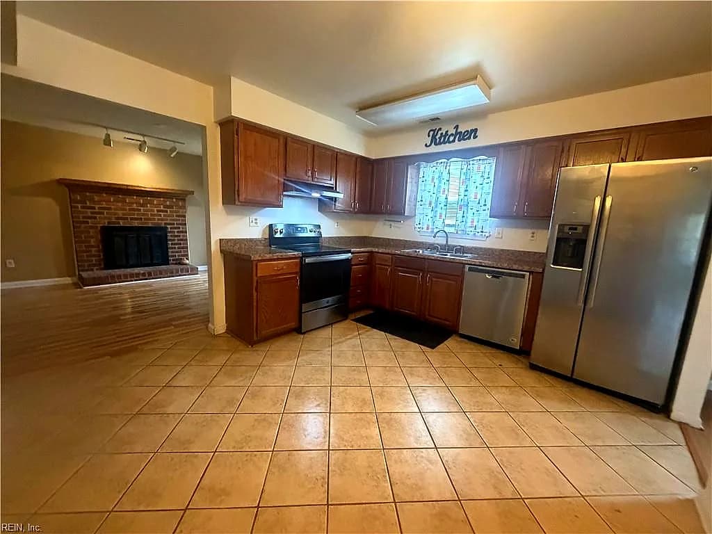 2005 Falls Church CT, VIRGINIA BEACH VA 23464 - Photo 4