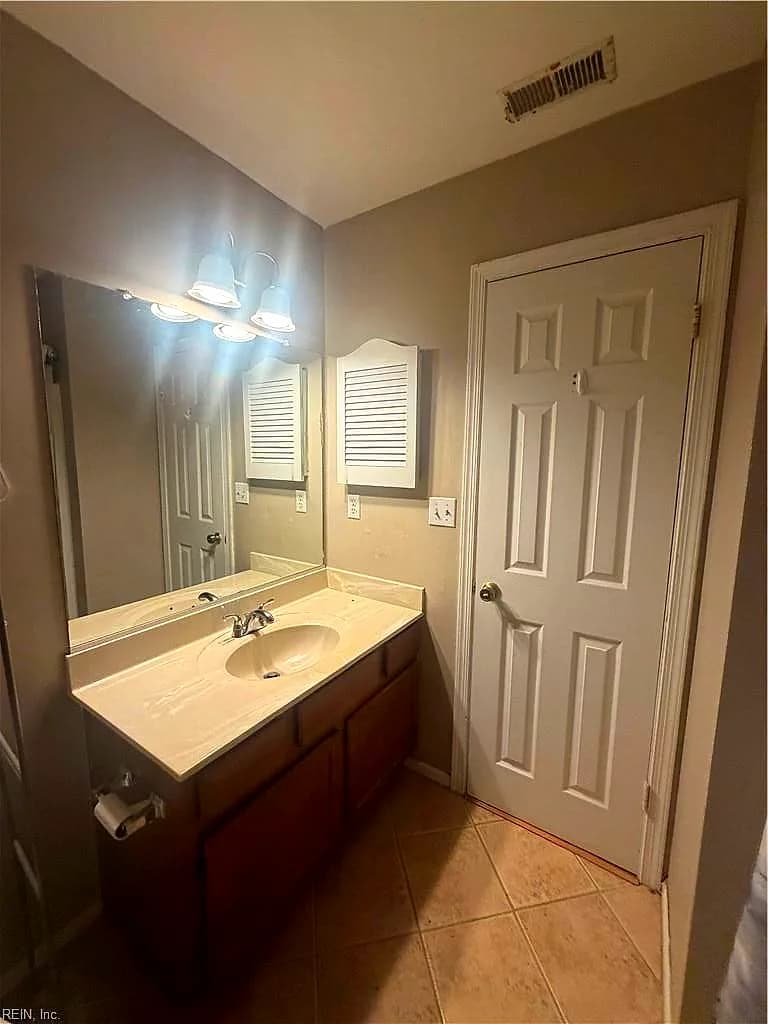 2005 Falls Church CT, VIRGINIA BEACH VA 23464 thumb 10