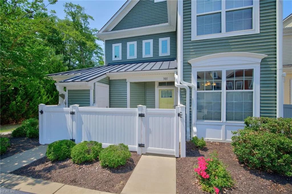 301 Promenade LN, WILLIAMSBURG VA 23185 - Photo 3
