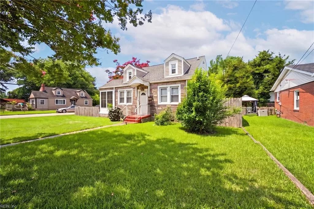 2218 Staunton AVE, PORTSMOUTH VA 23704 - Photo 4