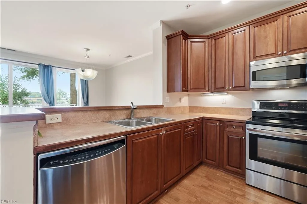 955 Bolling Ave AVE #106, NORFOLK VA 23508 thumb 7