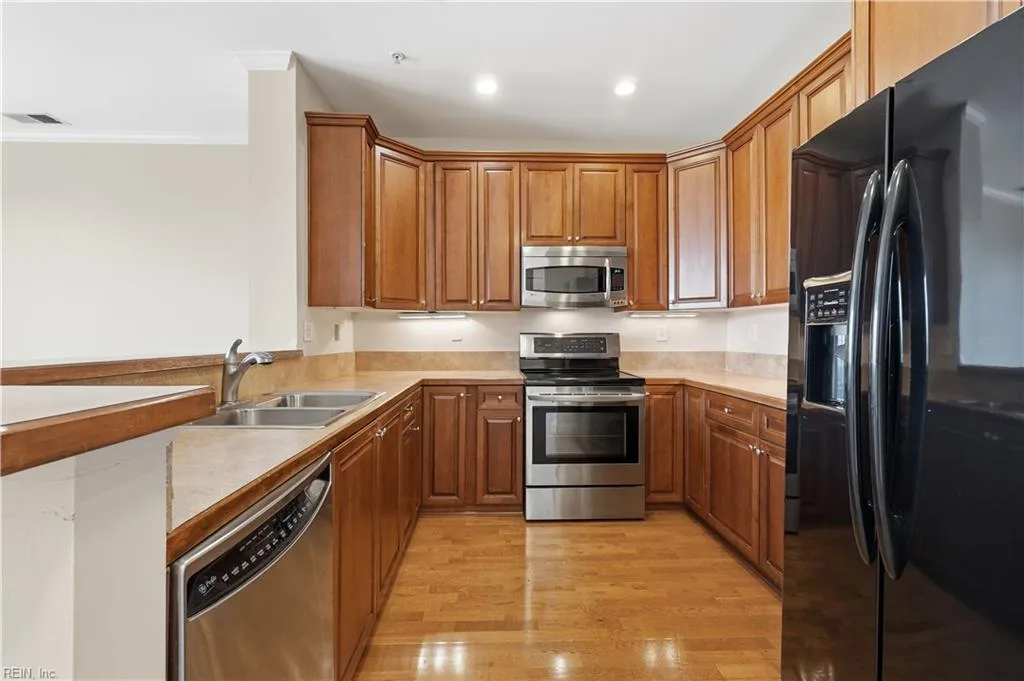 955 Bolling Ave AVE #106, NORFOLK VA 23508 thumb 8