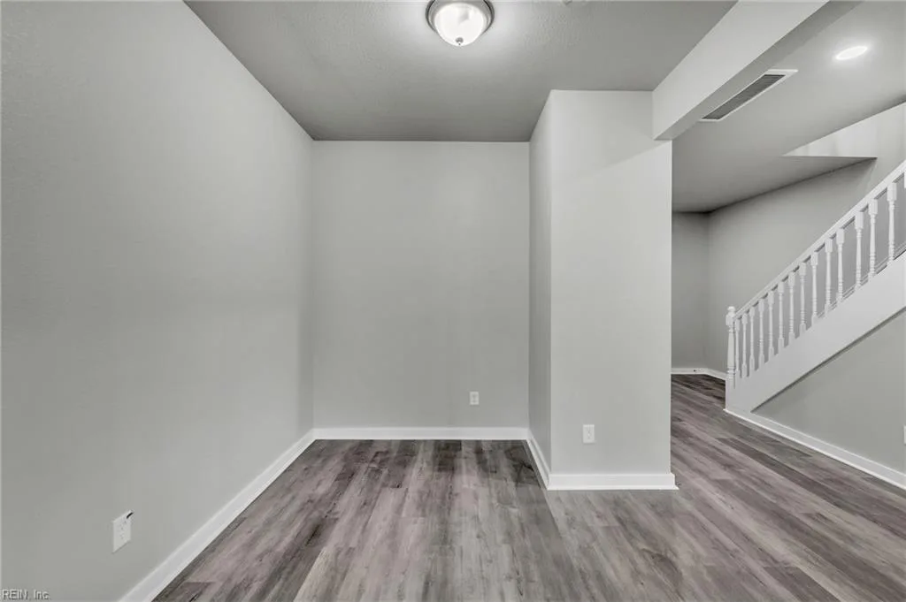 17 Kempton ST, HAMPTON VA 23669 thumb 9