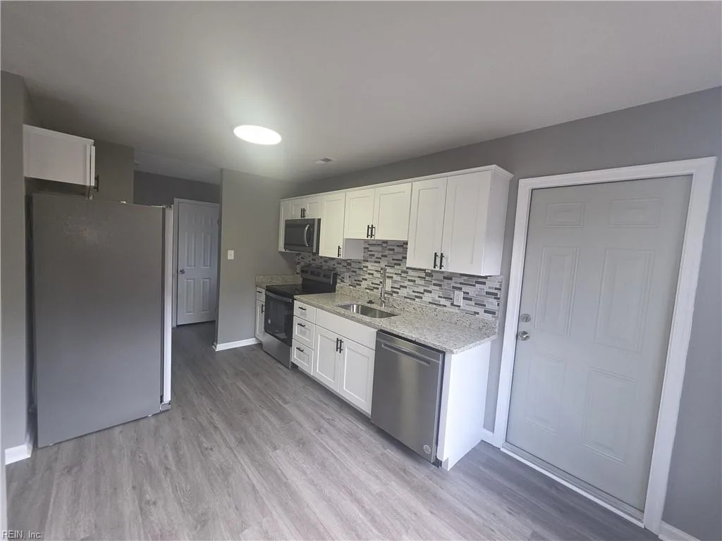 5008 Christian CIR, VIRGINIABEACH VA 23464 thumb 6