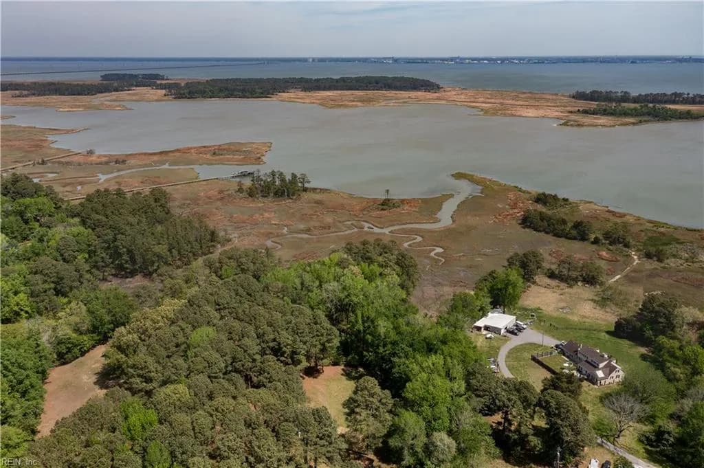 9 AC Bay Farm RD, CARROLLTON VA 23314 - Photo 5