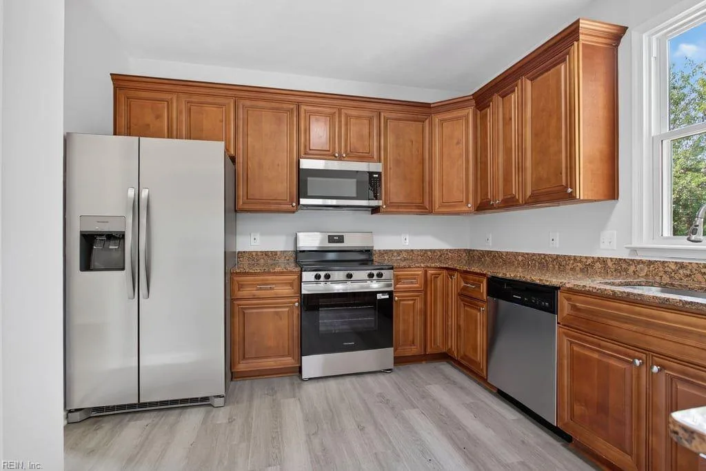 3808 Long Point BLVD, PORTSMOUTH VA 23703 - Photo 4