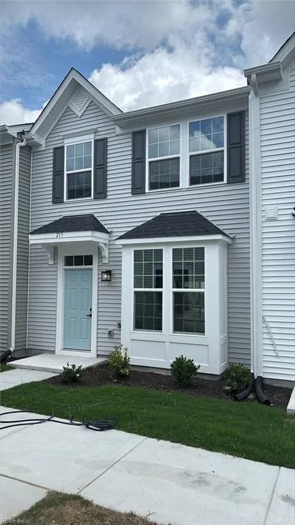 215 Reids Place DR, SUFFOLK VA 23434 - Main photo