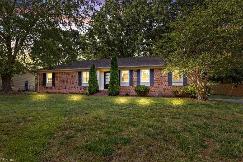 228 Carrie DR, FRANKLIN VA 23851 - Photo 3
