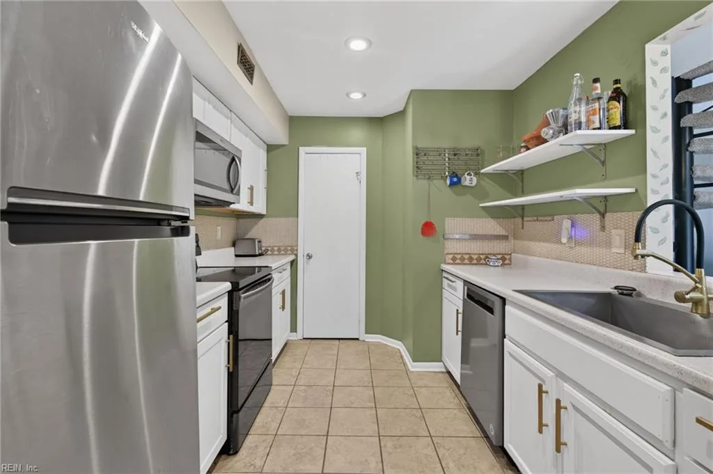 4996 Rugby RD, VIRGINIA BEACH VA 23464 thumb 9