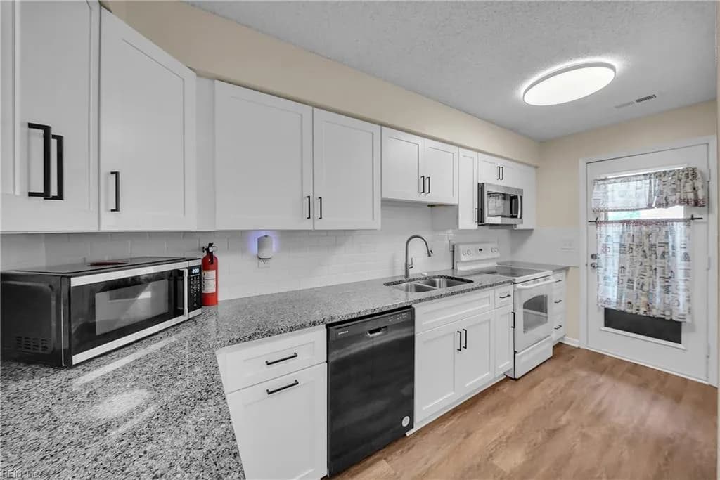 8530 Tidewater Drive DR #204, NORFOLK VA 23503 thumb 6