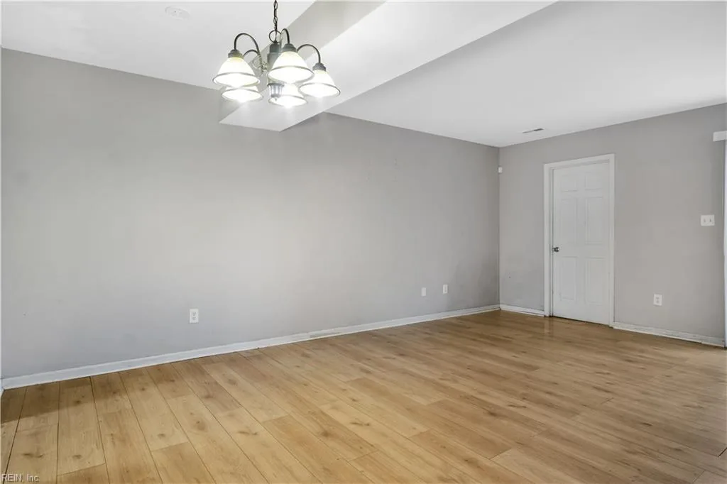 14553 Old Courthouse WAY #B, NEWPORT NEWS VA 23608 thumb 9