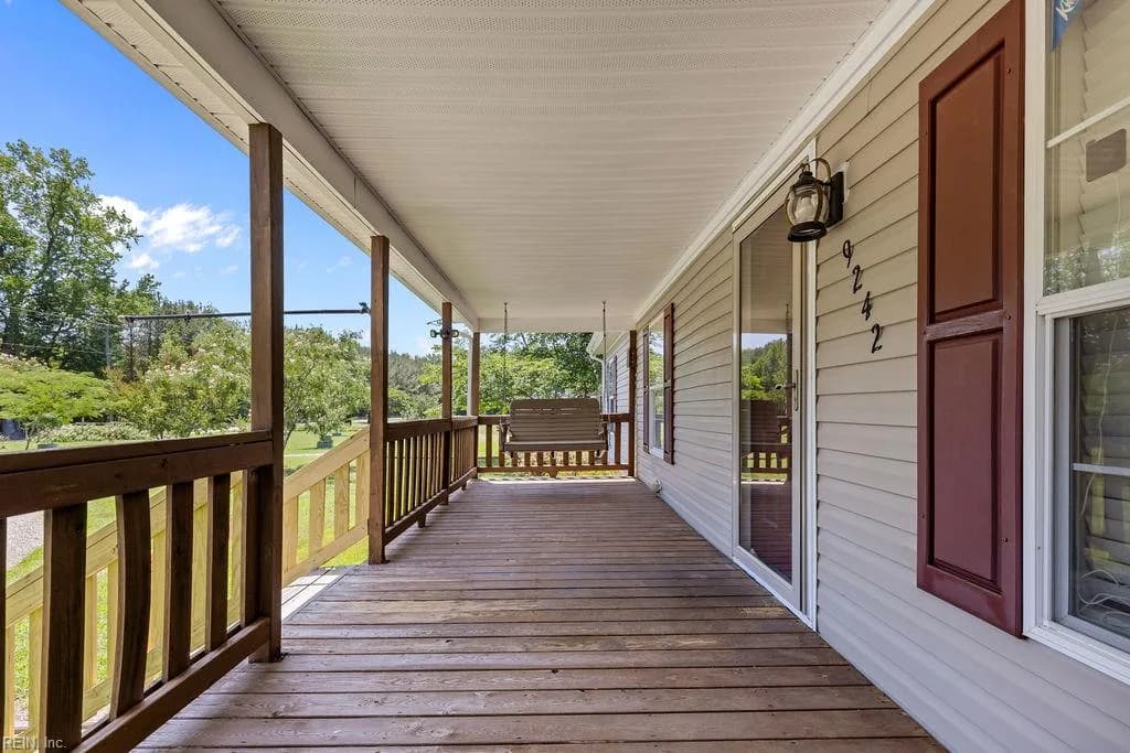 9242 Doles RD, IVOR VA 23866 - Photo 3