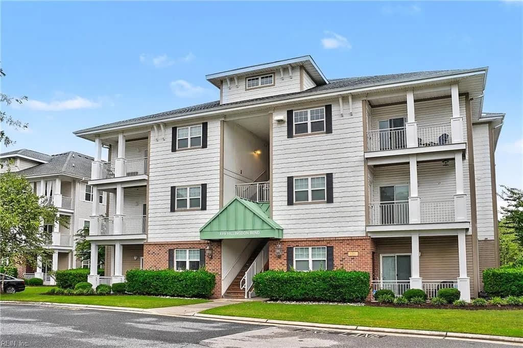 4316 Hillingdon BND #305, CHESAPEAKE VA 23321 - Photo 3