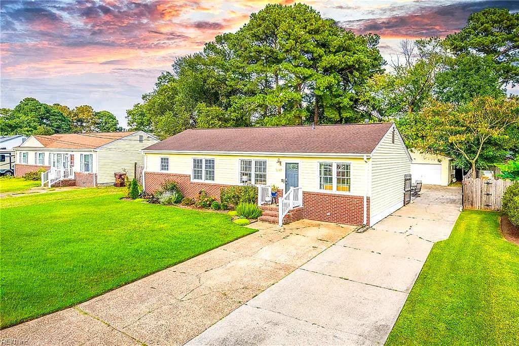 1089 Saint Julian DR, CHESAPEAKE VA 23323 - Main photo