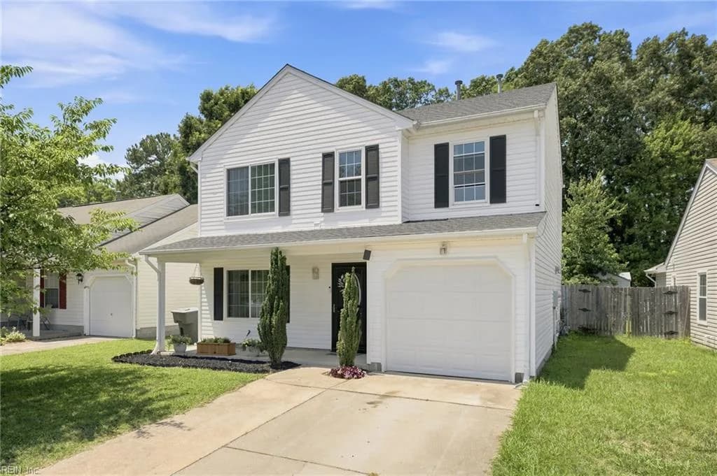 352 Circuit LN, NEWPORT NEWS VA 23608 - Photo 2