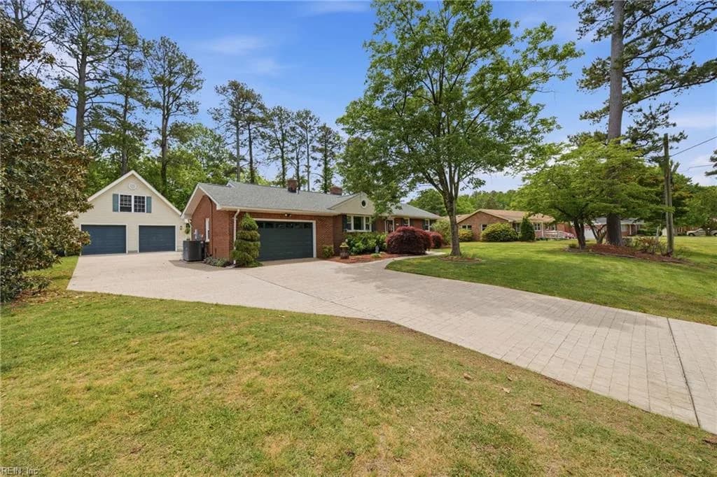 103 Ashley RD, CHESAPEAKE VA 23322 - Photo 3