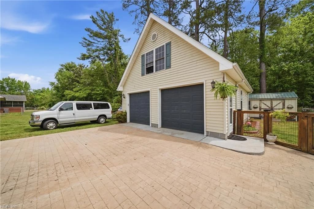 103 Ashley RD, CHESAPEAKE VA 23322 thumb 6