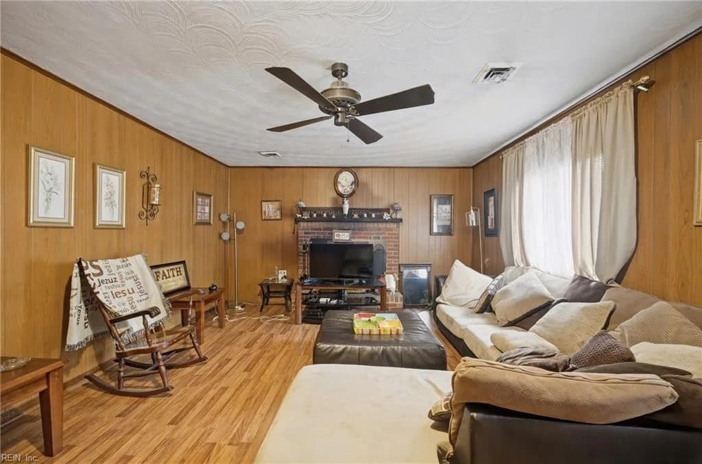 611 Charlton DR, HAMPTON VA 23666 thumb 11