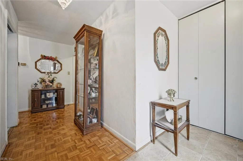 611 Charlton DR, HAMPTON VA 23666 thumb 8