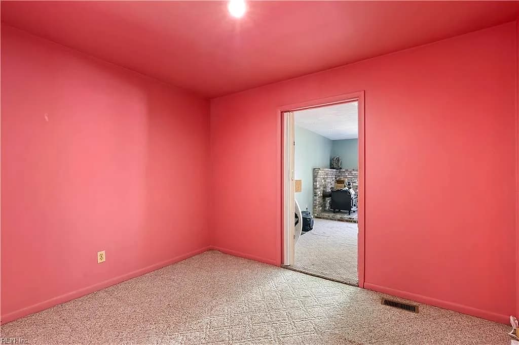 121 Settlers Landing RD, HAMPTON VA 23669 - Photo 4