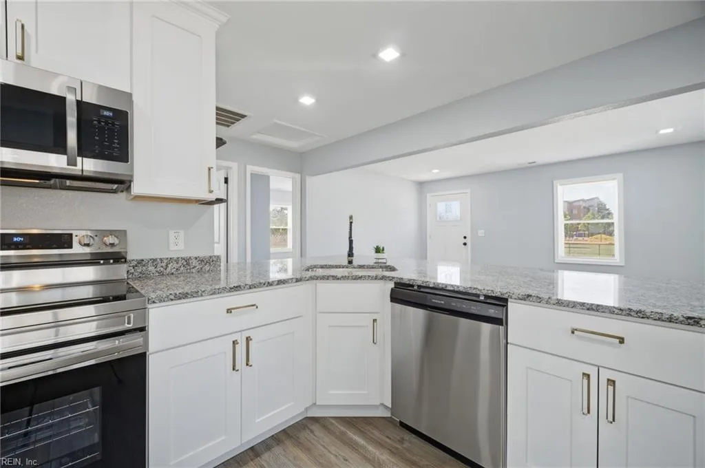 1238 17th ST, NEWPORT NEWS VA 23607 thumb 11