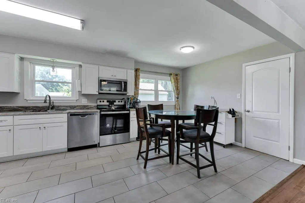 3036 Bomar DR, CHESAPEAKE VA 23321 thumb 10