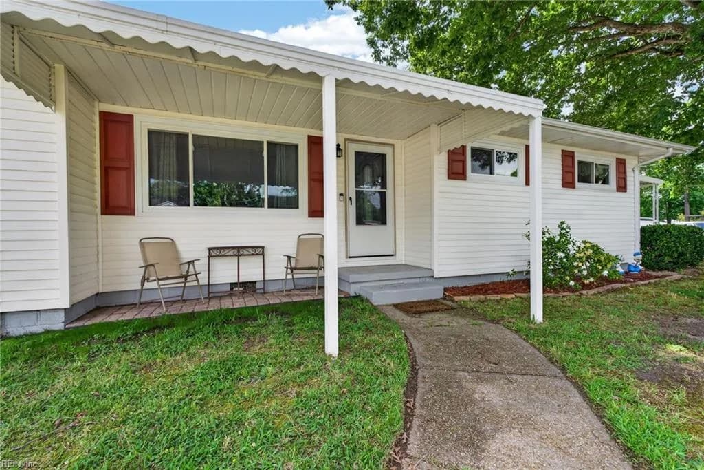 3115 Hornsea RD, CHESAPEAKE VA 23320 - Photo 3