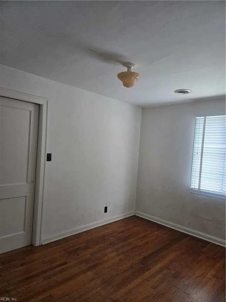 5913 Wickham AVE, NEWPORT NEWS VA 23605 thumb 6