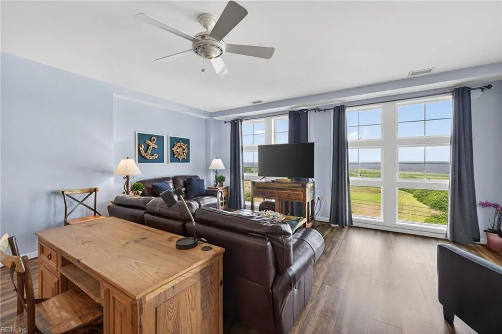 3738 Sandpiper RD #335B, VIRGINIABEACH VA 23456 - Photo 4