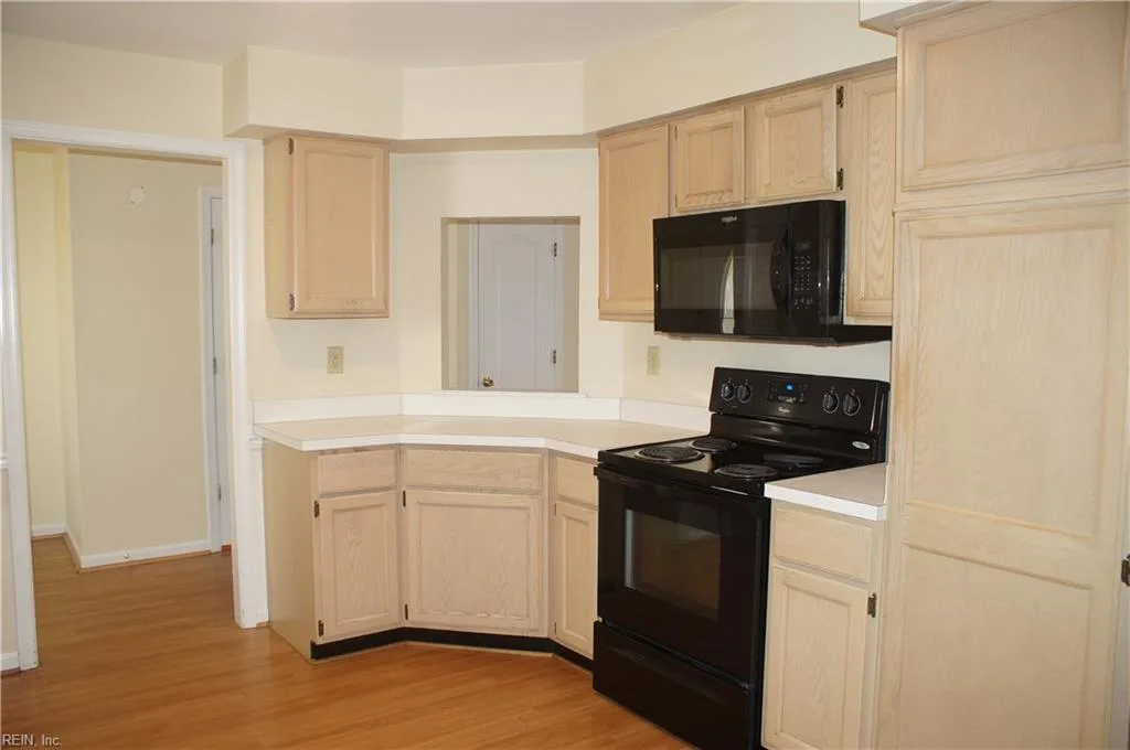 316 ESPLANADE PL, CHESAPEAKE VA 23320 - Photo 5