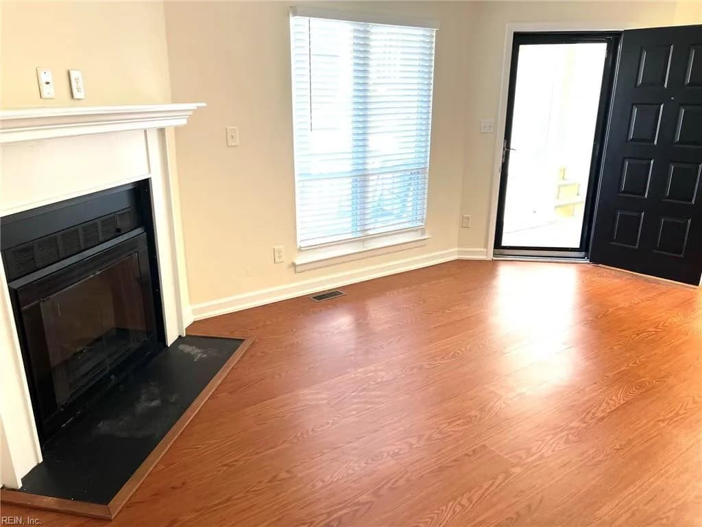 3235 Page AVE #6, VIRGINIA BEACH VA 23451 thumb 7