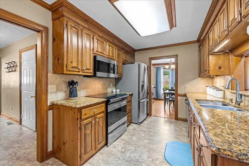 103 Chrisfield CIR, SMITHFIELD VA 23430 thumb 9