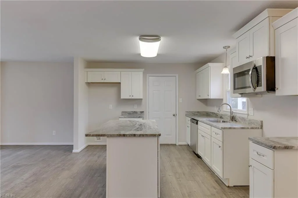 213 Clemwood PW, HAMPTON VA 23669 thumb 12