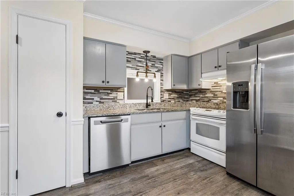 114 Solebay ST, YORKTOWN VA 23692 thumb 11