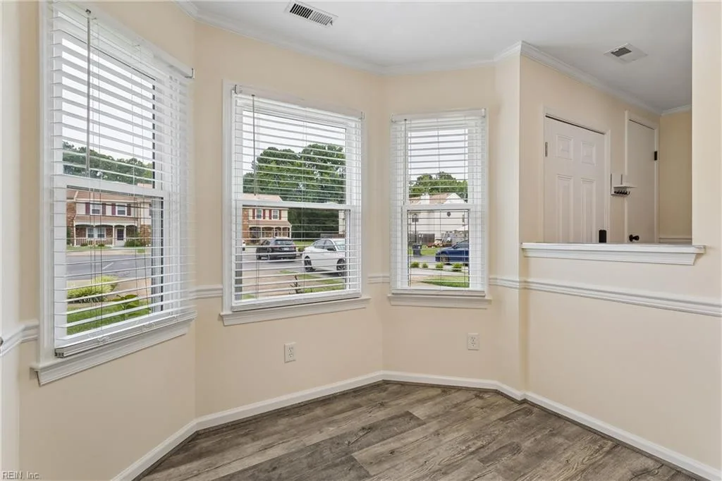114 Solebay ST, YORKTOWN VA 23692 thumb 9